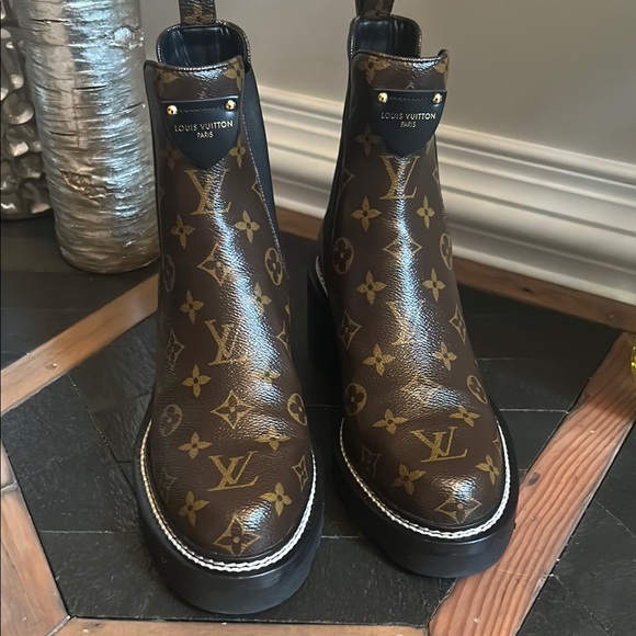 Louis Vuitton Brown and Black Ankle Boots with Iconic Monogram - Picture 1 of 4
